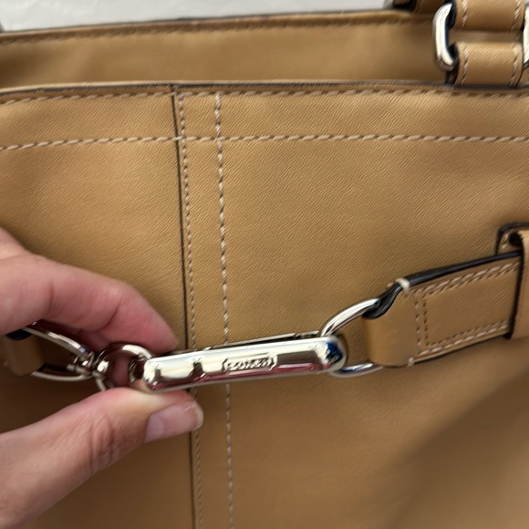 VTG Coach Hampton tan leather mini shoulder bag buckle handle horse bit footed - Picture 3 of 13